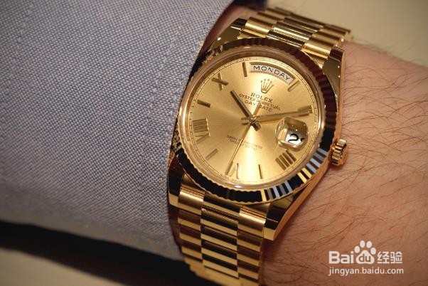 手表上的日期怎么调