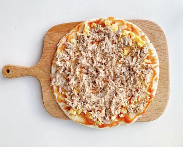 免揉面低卡低脂薄饼金枪鱼披萨