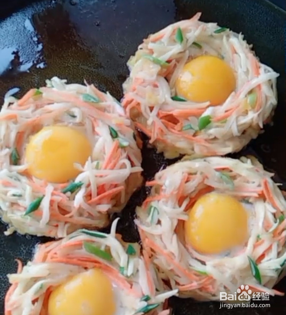 鸟巢鸡蛋饼的家庭版做法