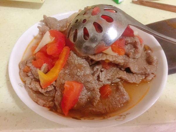 番茄浓汤牛肉米线