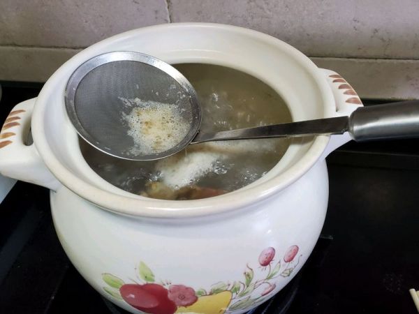 冬瓜排骨金华火腿汤