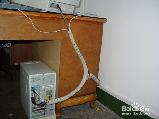 如何规范管理办公桌