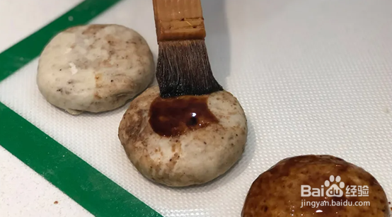 如何用小美锅做麻酱烧饼？