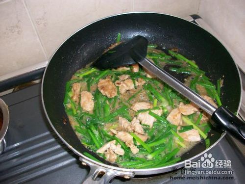 家常菜肴猪肉炒葱