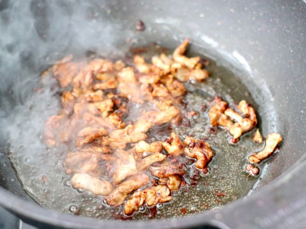 酱香猪血五花肉