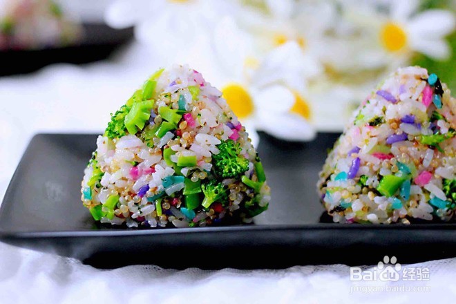 怎么样做美味的海苔五彩饭团