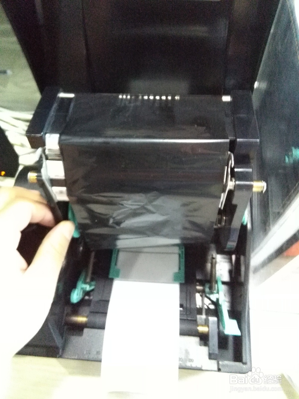 怎样安装博思得的打印机标签纸