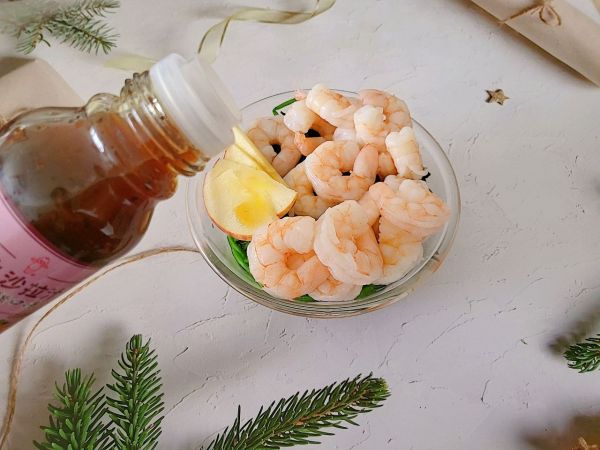 菠菜虾仁熟沙拉