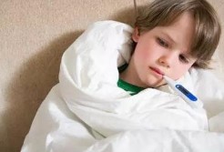 湿毛巾退烧的正确方法