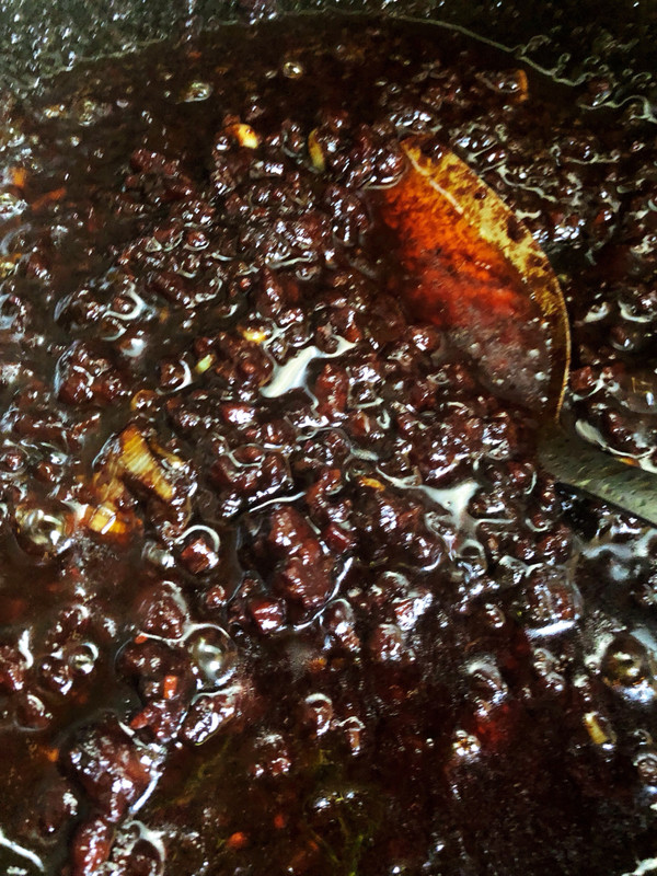 大家都爱吃炸酱面的