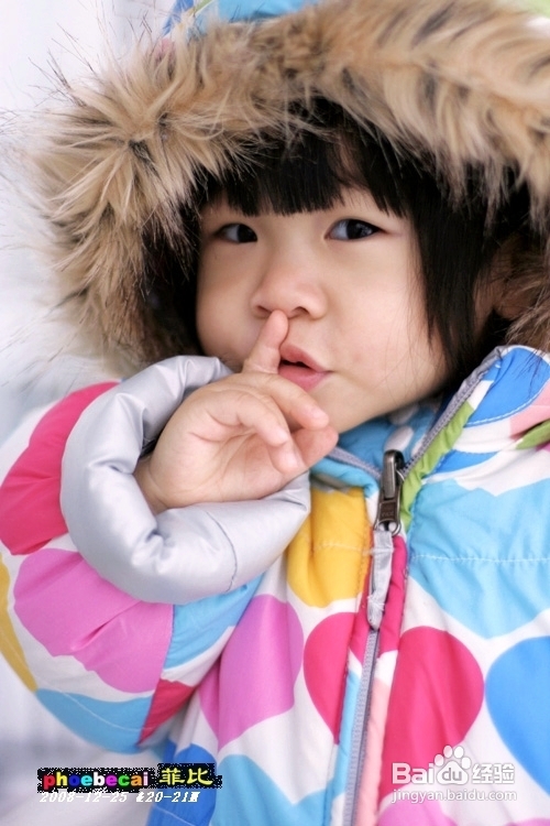 雪中宝贝俏表情(组图)