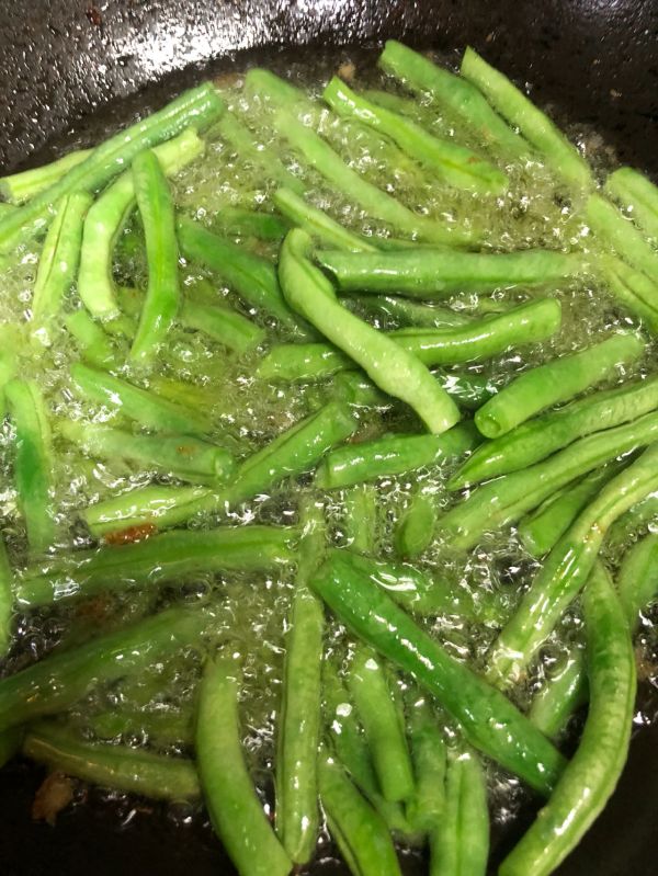 红烧豆角土豆条