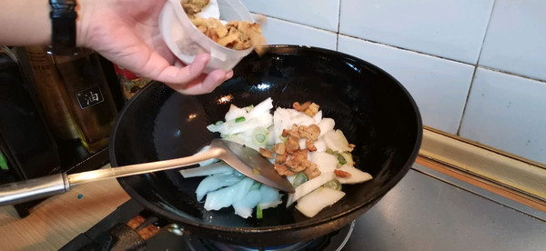 白菜猪油渣炖粉条