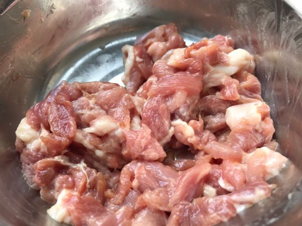 芹菜香干小炒肉