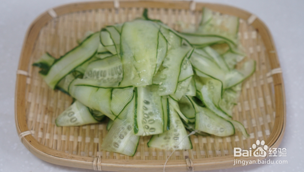 做家常菜黄瓜皮蛋汤的教程！