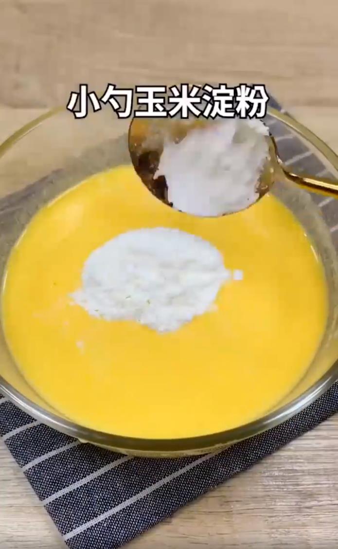 如何制作好吃的酸奶蛋糕