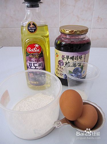 蓝莓戚风蛋糕卷