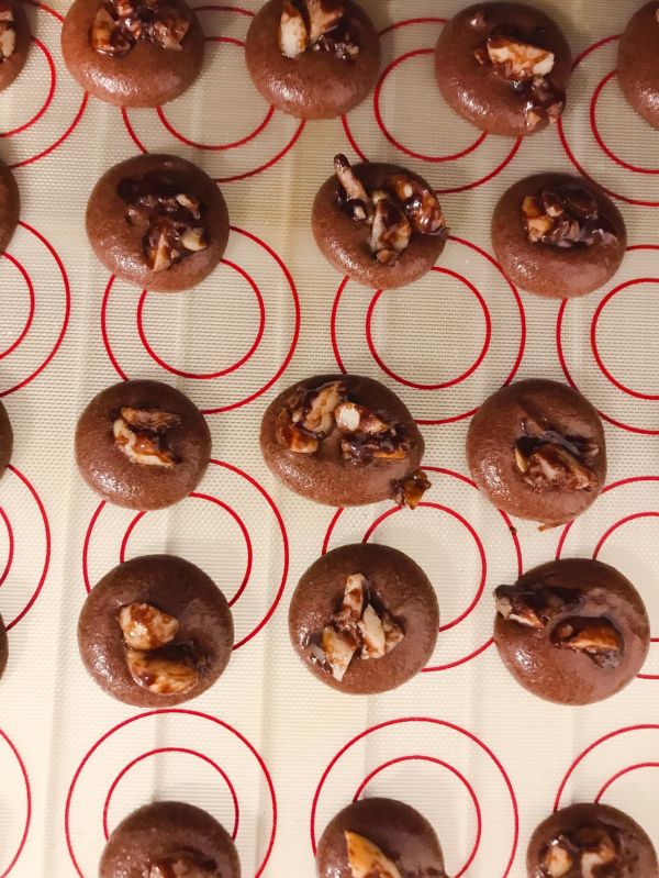 网红夏威夷果巧克力脆脆