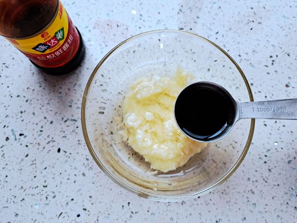 蒜泥豆角拌木耳