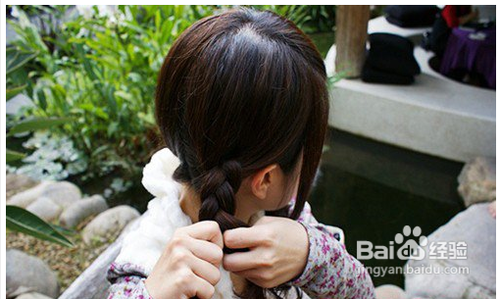 最新甜美双麻花辫盘发发型韩式简约风尚