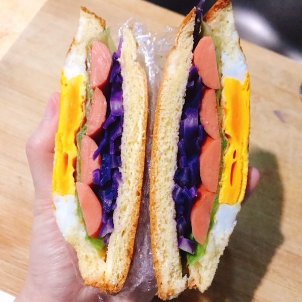 鸡蛋火腿三明治