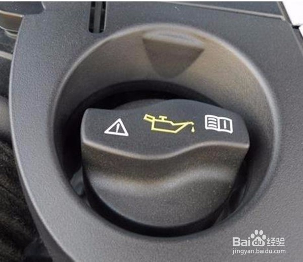 发动机舱下各种油液的添加口在哪里