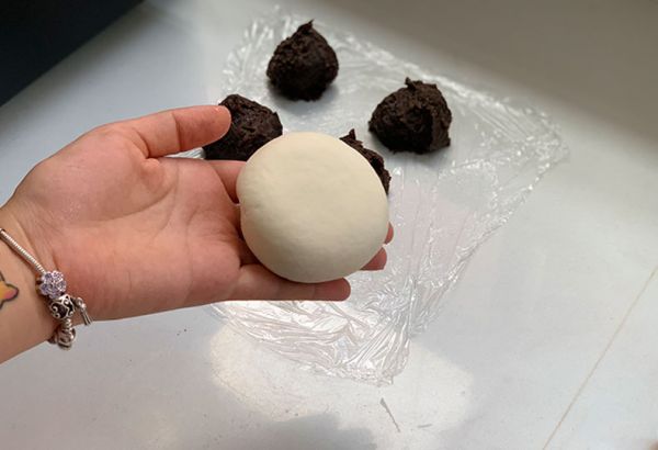 日式蜜豆芝麻包