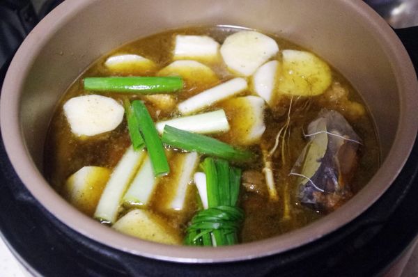 一碗清汤牛肉面
