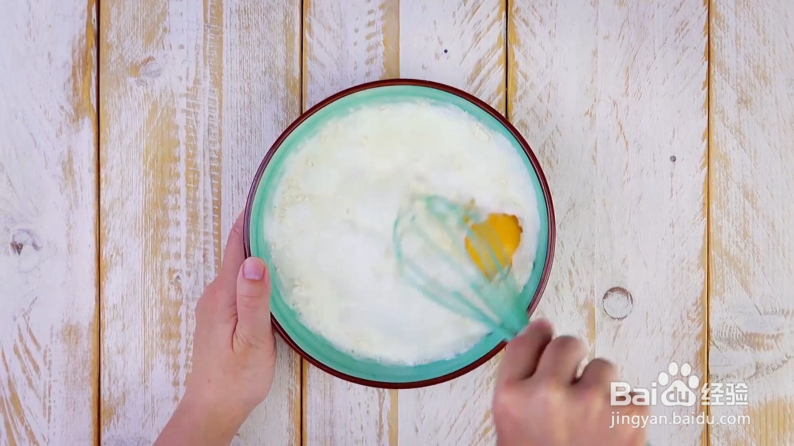 如何制作肉桂卷松饼