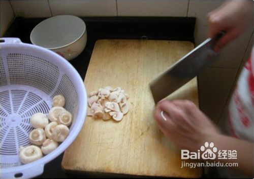 怎样清炒蘑菇？