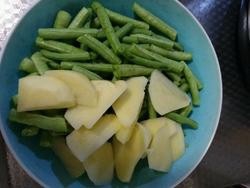豇豆土豆块炖肉