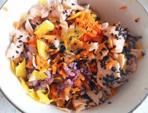 三文鱼糯米饭团的做法