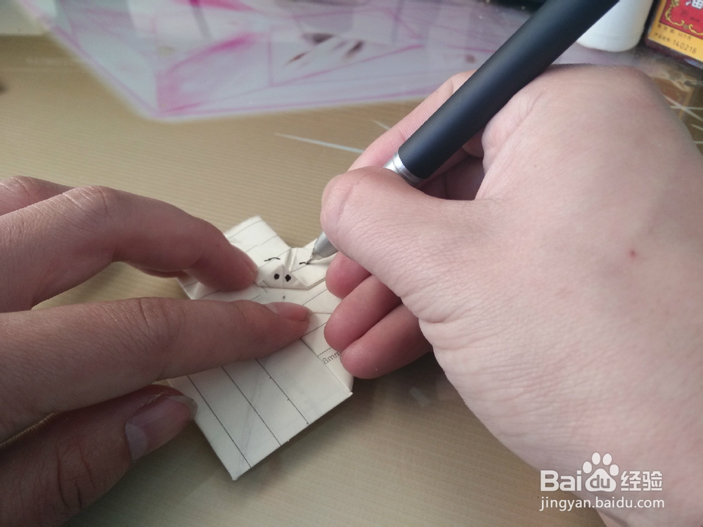 超级好玩的手工折纸:会动的猪八戒折纸