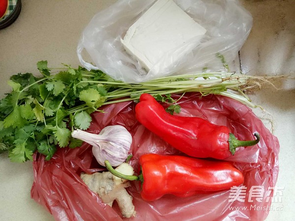 辣椒炒皮蛋豆腐