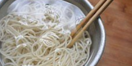 雪菜肉丝乌冬面做法