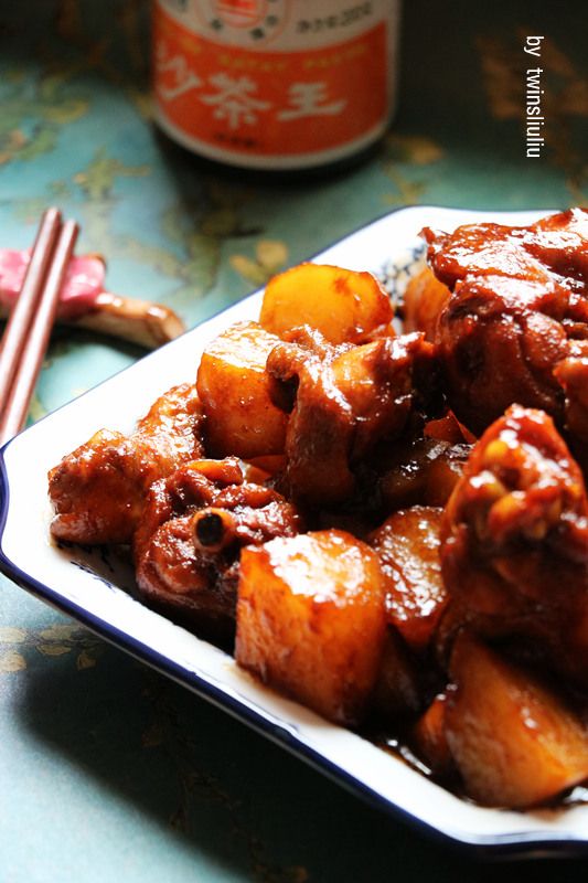 沙茶酱烧土豆鸡块