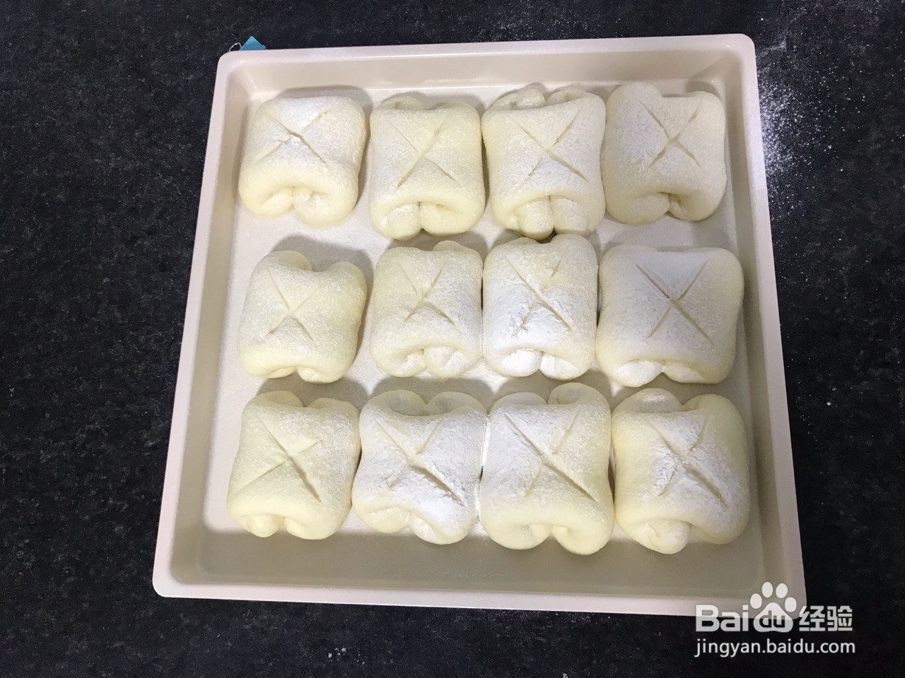 松软牛奶卷的做法