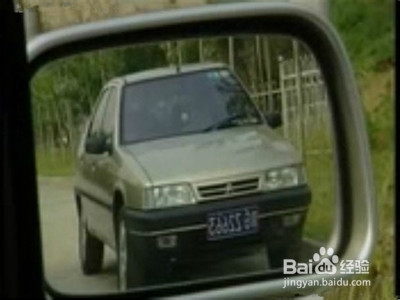 精确判断车距的方法