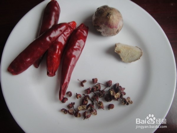 粉丝腊肠白菜煲！