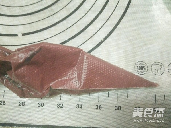 拉花轻乳酪蛋糕