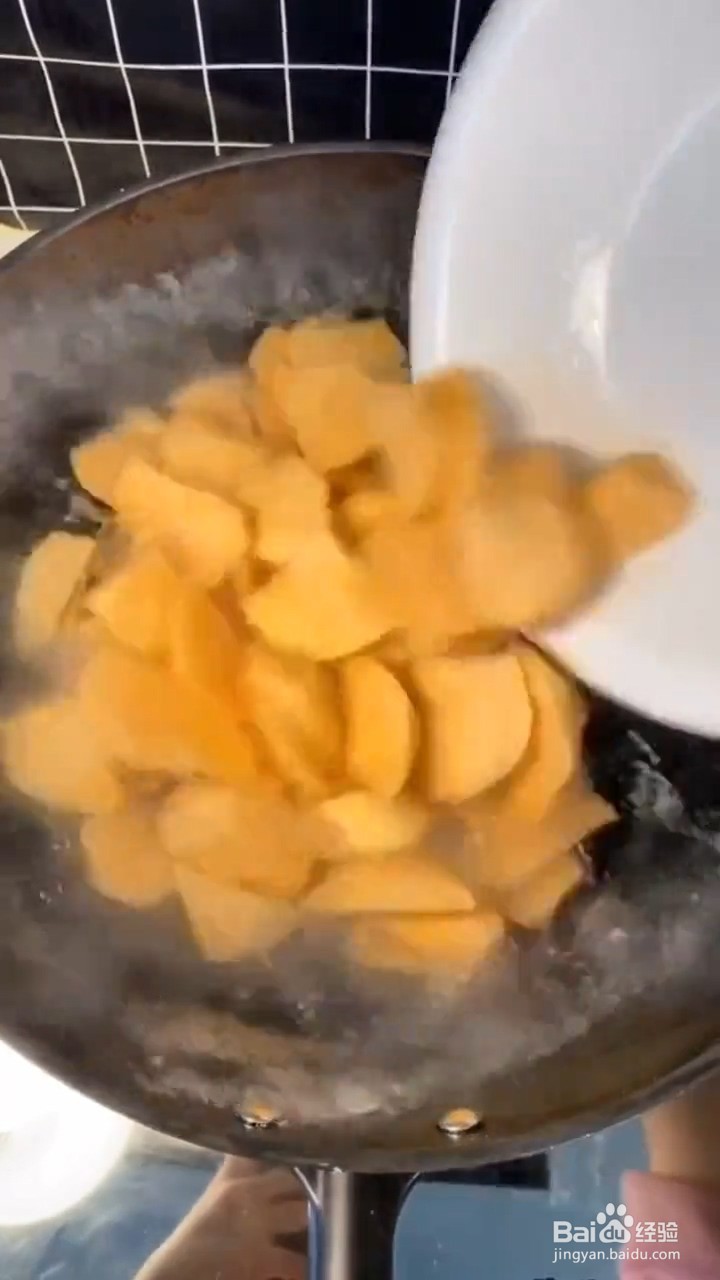 如何制作好吃的拔丝红薯