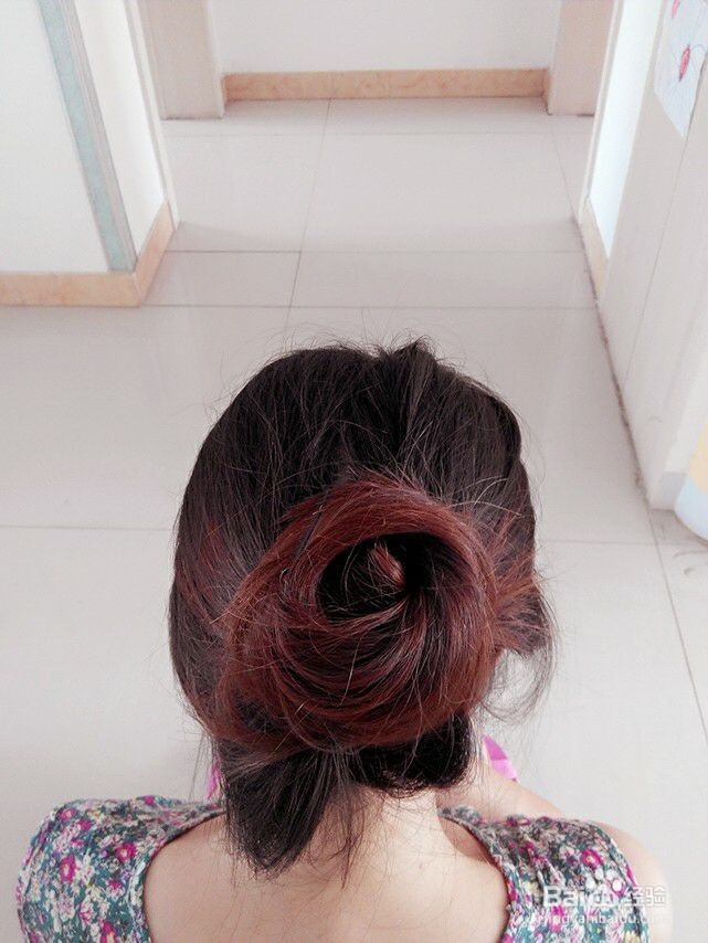 夏天如何做一个简单的家居盘发