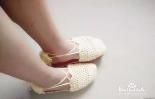 钩针编织凉拖鞋的教程