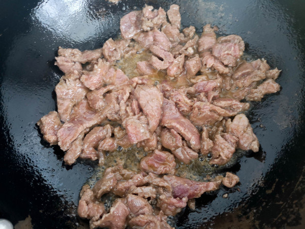 炒牛肉的家常做法