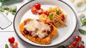 味道令人难忘的帕玛森奶酪鸡肉