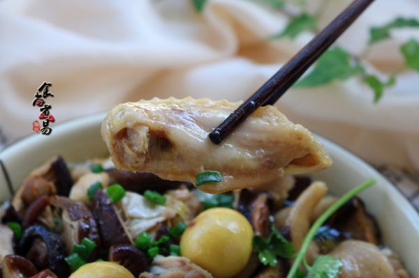 姜葱冬菇蒸滑鸡