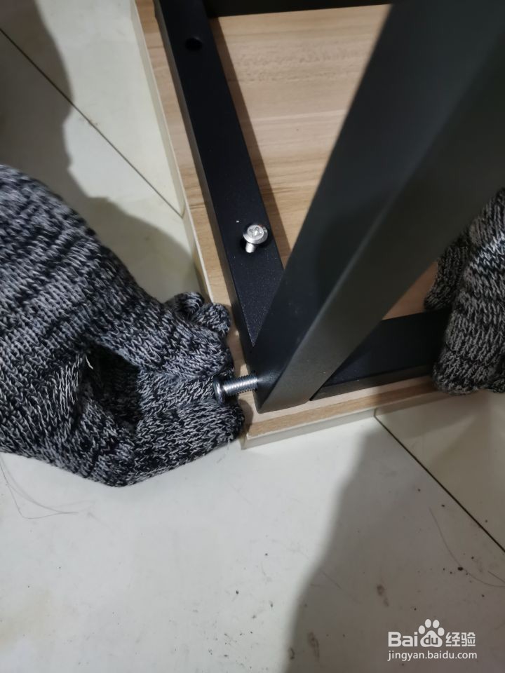 小高台展示凳安装教程