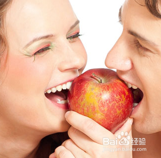 吃苹果要削皮吗