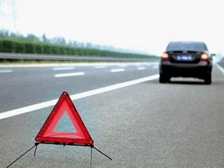 汽车高速公路上的行车技巧