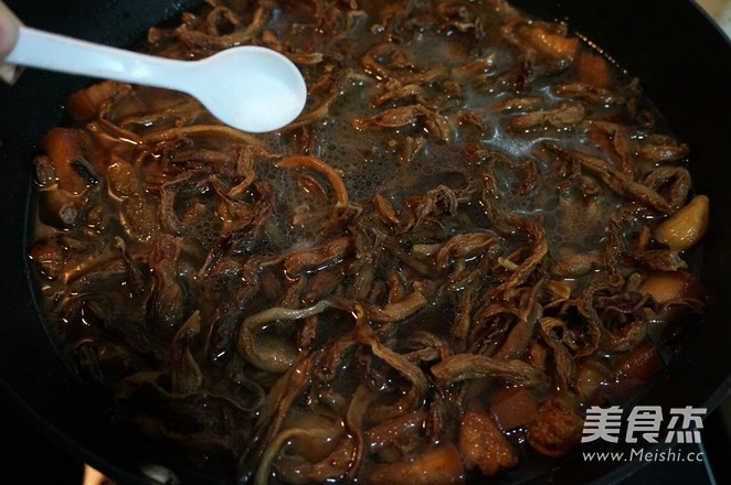 五花肉烧干豆角